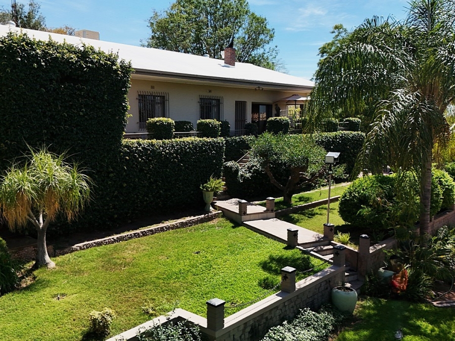 Commercial Property for Sale in Rooikopeiland Northern Cape